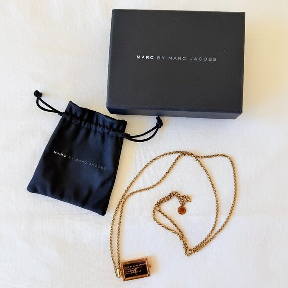Marc By Marc Jacobs Gold Chain Watch Pendant - Picture 5 of 15